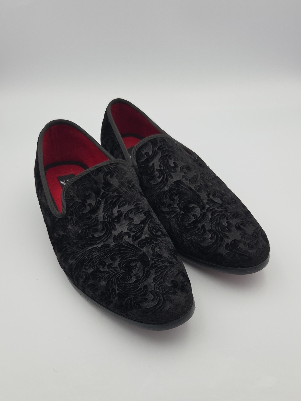 Men's Black Velvet Embossed Slip-On Loafers Size 9